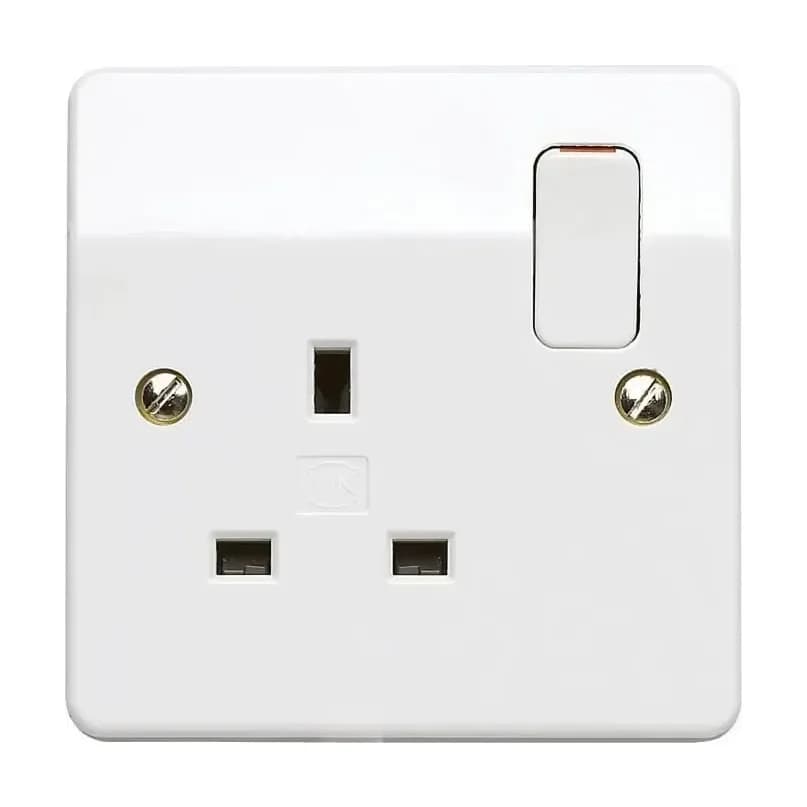MK 13A 1 Gang Double Pole Switched Socket, White