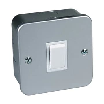 Metal Clad 1G 2W Switch 6A